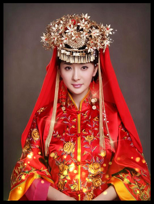 往昔岁月成云烟，两月不识旧人全。