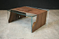 木结构设计店| |号0178.4 | |与黑胡桃Microslab个机会星火玻璃矮桌/边桌。 外形尺寸：11195美元W 40“x长36”x高18“#玻璃##木家具#表#纽约