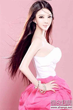金色年华h采集到美女1