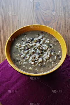 青豆拌大麦汤