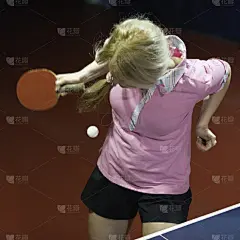 乒乓球,女性,乒乓球桌,乒乓球拍,国际性体育比赛,球,球拍运动,仅成年人,黑色背景,青年人