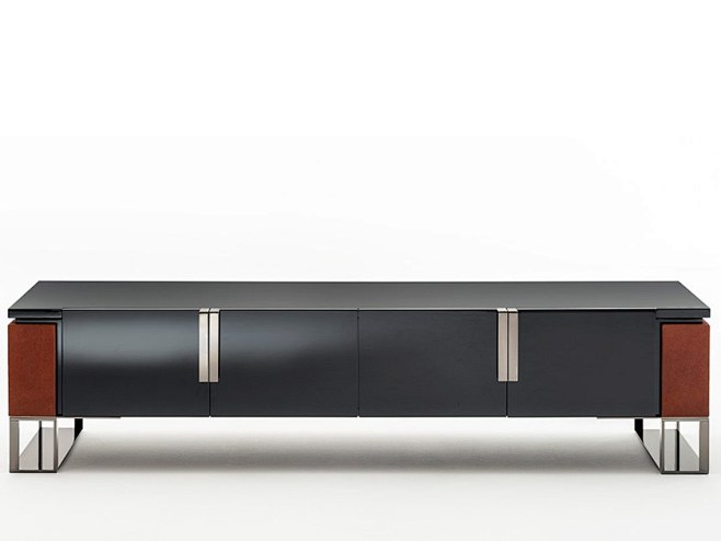 Low lacquered TV cab...