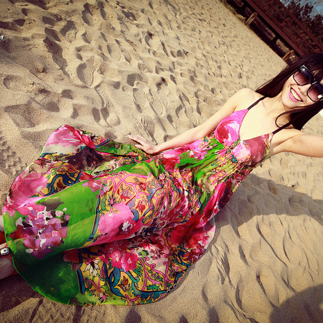 显瘦波西米亚长裙海边度假吊带裙印花色沙滩...