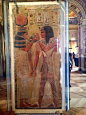 去过埃及博物馆，去过大都会博物馆，所以卢浮宫的埃及馆还真没有什么太多震撼的东西… 不过这幅壁画确实很是精美。,锋利的凤梨