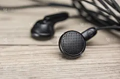 复古的耳塞耳机