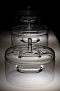 huy pham has created a set of transparent cooking pots made from technical glass : huy pham's project consists of three different-sized pots made from durable heat-resistant borosilicate glass, generally used in laboratory glassware.