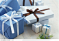 礼物饰品-白色和蓝色的礼品盒