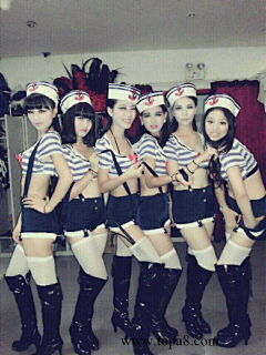 图片素材设计收藏爱好者采集到个人争藏版美女图