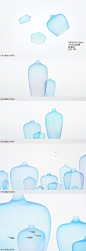 《开文看设计系列》—遇见·开文设计
产品名：Jellyfish Vase
品牌：Nendo
设计师：佐藤大
唯美、浪漫，原来这样的词语也可以用在产品设计上的.

像水母一样漂浮在水中的花瓶。30个不同大小的花瓶被放置在一个装满水的1800毫米水族馆中，并仔细调整水流的强度和方向，使其适度波动。这些花瓶是由超薄的透明硅制成的，经过两次染色，给人的印象是，漂浮在水中的只是渐变的颜色轮廓。

这个设计是为了重新定义花、水和花瓶的传统角色，让水变得不显眼，在装满水的花瓶里漂浮着一堆花和花瓶，而不是简单地在装满水的