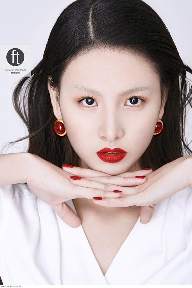 14:31:31aliciaqijewelry x 嘉文女模特dphcsu同采自img1qn
