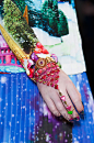曼尼什·阿若拉 (Manish Arora)  2014秋冬巴黎时装周秀场珠宝细节大图