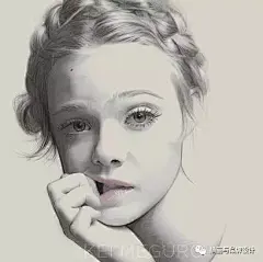 手绘丨好功力！最细腻的女孩铅笔画肖像，爱上她笔下的黑白灰