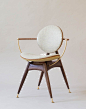 分享一百把好看的中古椅子 04 Circle Chair : Overgaard & Dyrman Circle Dining Chair 從歐幾里得等古代數學家，到達芬奇，再到丹麥的漢斯·J·韋格納，圓總是讓夢想家和創造者著迷。作為美與平衡的象徵，圓的“完美幾