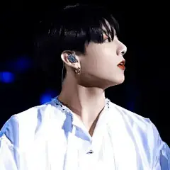 风骚小哥哥 骚起来美女人什么事情
