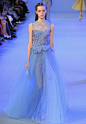 Elie Saab 2014春夏高级定制礼服，柔软、纤细、精致、华靡典雅。