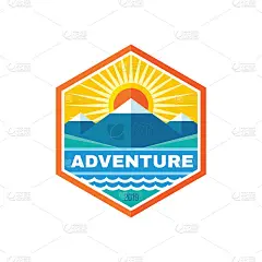 户外探险旅游-商业概念标识向量插画。山川自然创意标志标志六边形。湖水波，日出。平面设计元素。