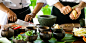 由获奖主厨开授的巴厘岛风味菜肴烹饪班将在度假村Kemiri餐厅上演，学员们将在主厨的带领下，学会使用各种香料、食材，以现代的烹饪技术制作传统印尼风味的美食。此外，人们还可以在这里学到有关东南亚及COMO Shambhala健康菜系中的特色美食。