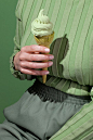 Minnie always coordinated her elastic-waist pants with her ice cream.