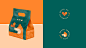 Hachi - Coffee : Branding, logo and packaging for Hachi, a coffee shop located in India. The name of the company is based on the movie "Hachi: A Dog's Tale".  My ideia was to create a confortable and lovely branding, with calm colors. The symbol
