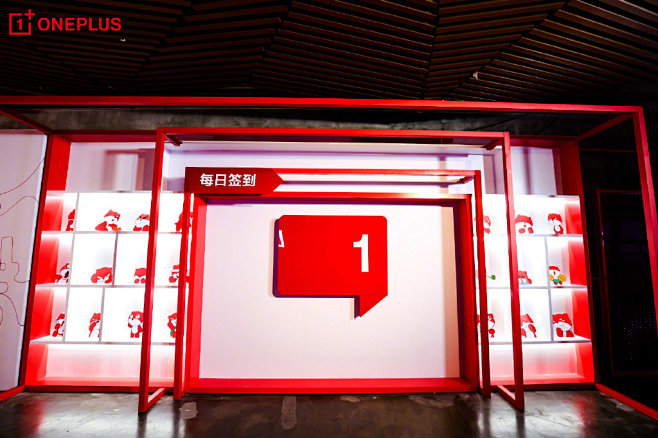 OnePlus 周年庆嘉年华＆彩蛋新品发...