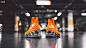 #LaceUpNow# <br/>以盒之名 | LeBron XV "Orange Box" ​​​​<br/>via @Weocia 