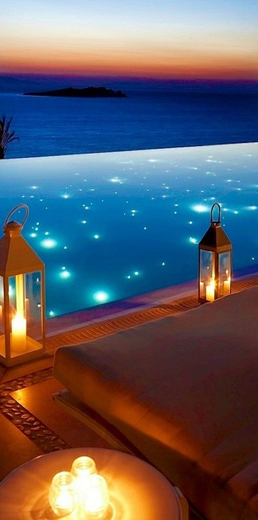 ——————灯池，米克诺斯，希腊。via...