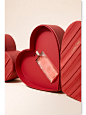 是爱，是你
兰蔻IDÔLE香水520礼盒薄纱覆于心形礼盒表面，浪漫又高级。
充满爱的日子里还有什么比爱心更贴合更浪漫的。
#兰蔻是我香水

#520礼盒
#兰蔻520香水礼盒