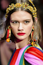 detail-defile-dolce-amp-gabbana-printemps-ete-2018-milan-detail-290.jpg (1795×2700)