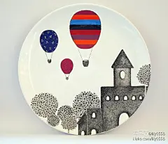 北欧手绘盘子，你也可以试试在素白的盘子上手绘。