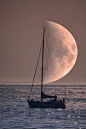 月亮船