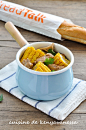 暖冬排骨玉米汤：特别加了醪糟煮的汤，排骨更入味了，清甜的脆玉米用来解腻，完美的搭配