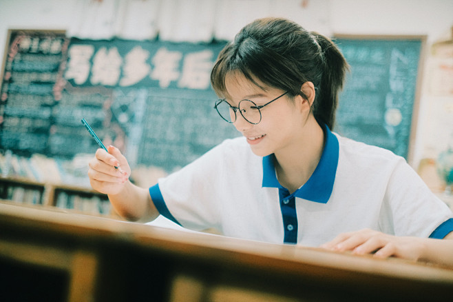 高中 学生时代 一觉醒来回到高中 “星光不负赶路人，时光不负有心人” 中考加油！ 世界上最美好的女孩子 人间星光 Lolita 谢安然 lo娘 ...