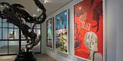 法国五月艺术节之法国电影海报展“Le French Way” : 作为香港最大型之艺术文化节「法国五月」之联办活动，展览及活动场地「27空间」同时举办了《二十世纪法国电影海报艺术》收藏展及法国艺术家Vanessa Franklin和Nicolas Lefeuvre的摄影展《生活与工作在香港》。
