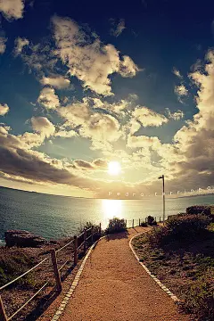 摄影 美图 风景 旅游  W a l k i n g . i n . t h e . s u n by…【 W a l k i n g . i n . t h e . s u n by *Vibratum on deviantART 】