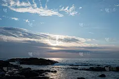 海上日落时