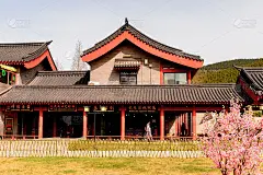 游客中心在少林寺(少林寺)，一个禅宗佛教寺庙。联合国教科文组织世界遗产