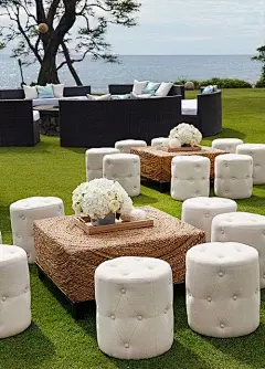chic wedding lounge set-up decor ideas / http://www.deerpearlflowers.com/wedding-reception-lounge-ideas/
