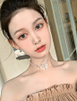 MOTD 什么神仙妆容自然又好看 : 太喜欢今天的妆啦 有种浓妆淡抹总相宜的感觉 没有修眉 就故意画得毛茸茸的粗眉 用橘朵的极细眉笔填补 不容易画得过浓 眼影用的colorpop give it to me straight 一个可以画粉