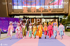 铃儿想叮铛采集到模特