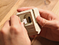 elago-channels-a-retro-macintosh-for-this-apple-watch-stand-designboom-02