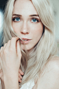 In Paris with Anne-Claire : Portraits of Anne-Claire in Paris