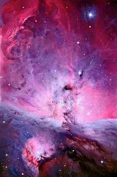 猎户座星云的核心部位，这是一大片尘埃与气体占据的区域，编号为M42