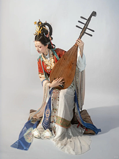 倦收天采集到古风女