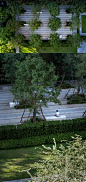 福州万科·翡翠之光

芳生林是12棵大乔木围合出来的林下空间，树下设计坐凳，可作为邻里休息和交谈的场所。光筑这样一个景观建筑嵌于绿化之中，大大提升了社区调性，居民可以在此阅读、会客、茶歇，可以说是原来功能模块的一次升级，匹配项目的高端定位。