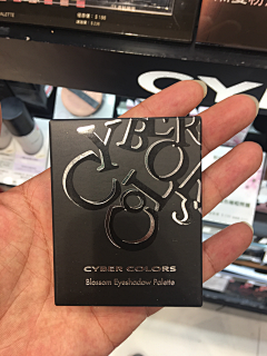 Nicole_yu采集到扁平排版