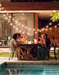 其中包括图片：Dinner Party w/ The Yellow Table - Love and Lemons