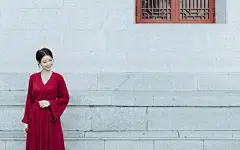 红衣古装美女性感高清桌面壁纸