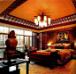 东南亚风格别墅五室三厅卧室床吊顶灯具壁画沙发装修效果图