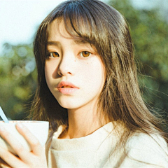 视觉搬运工_每周更新采集到小清新美女_性感甜美手机屏保_每周更新，请添加关注！