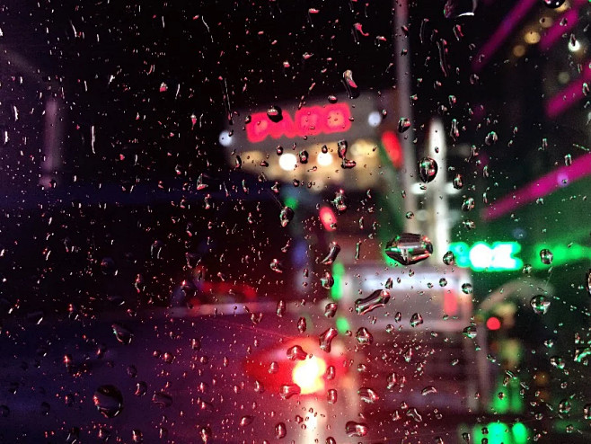 你会遇见雨天 可能被雨水打湿 但是太阳总...